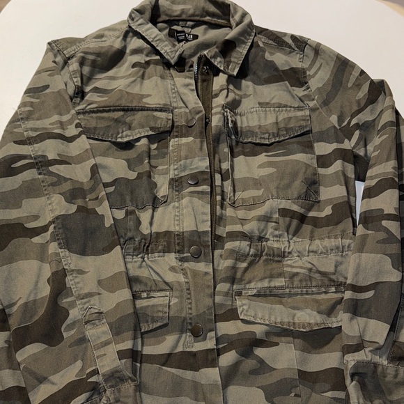 a.n.a Jackets & Blazers - a.n.a Women's‎ Green Camouflage Utility Jacket